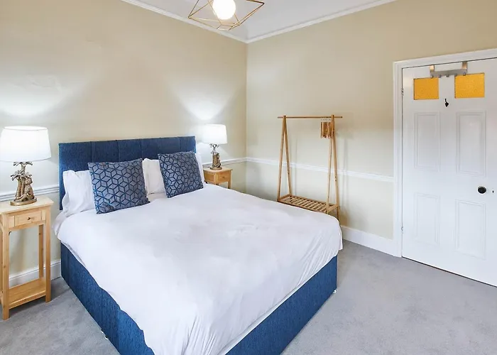 Host & - The Old Post Office *